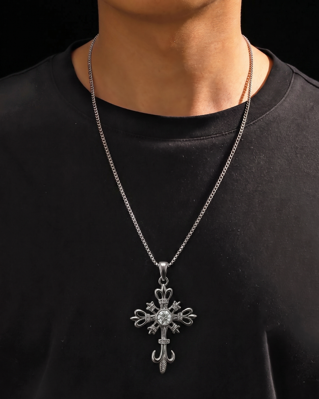 Reign Pendant with Chain