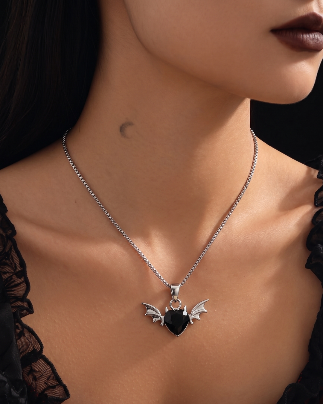Nocturne Pendant with Chain