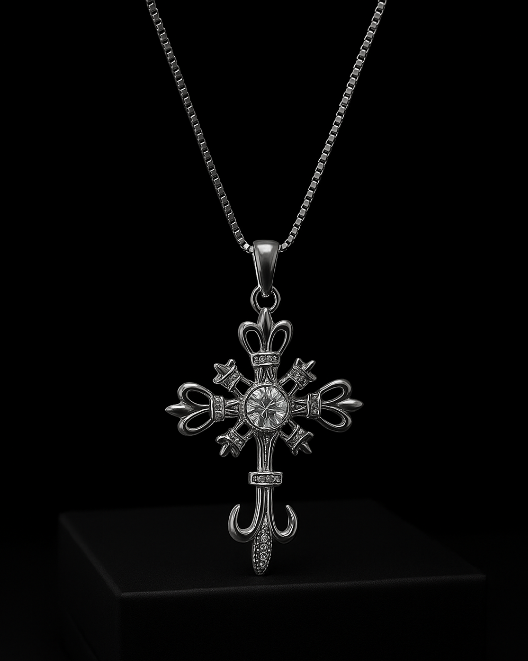 Reign Pendant with Chain